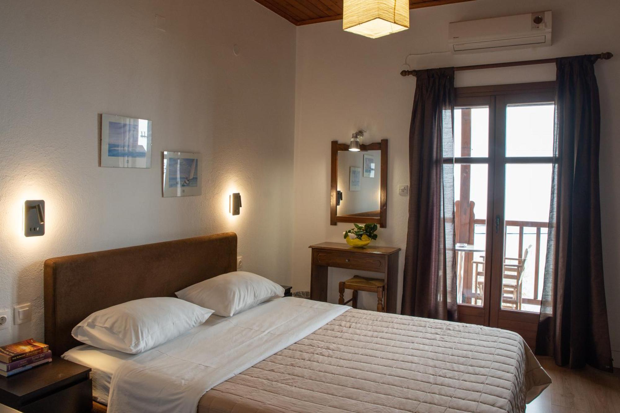 Hotel Cleopatra Chorefton Exterior foto