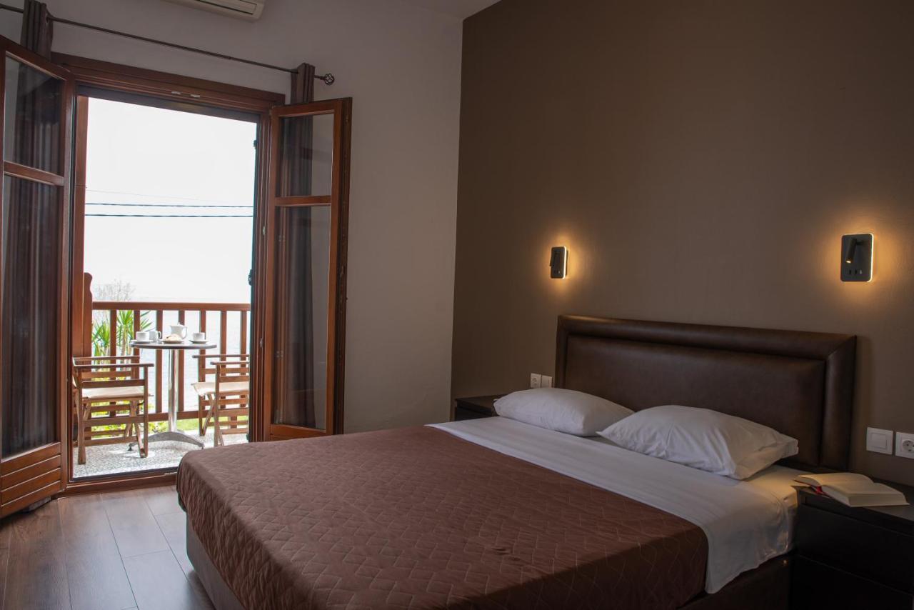 Hotel Cleopatra Chorefton Exterior foto